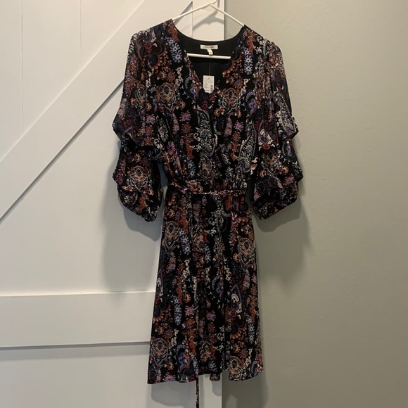 Maurices Dresses & Skirts - Beautiful lined dress by Maurice’s size medium new with tag